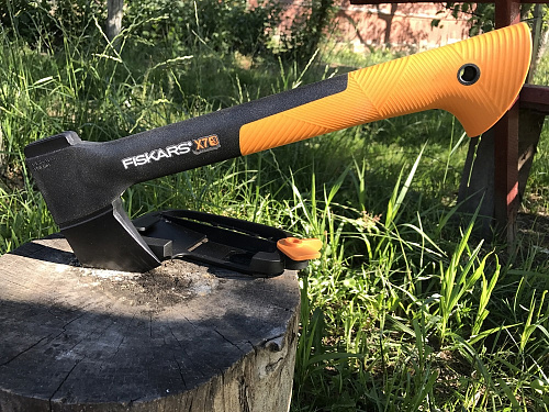 Топор универсальный X7-XS Fiskars 121423/1015618 купить