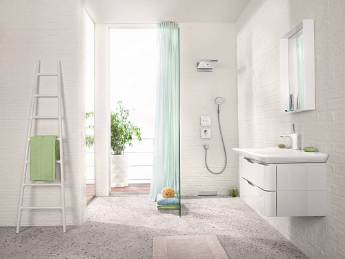 Смеситель HANSGROHE PuraVida 15070400 для раковины с низким изливом белый/хром купить