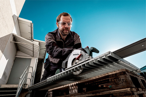 Пила дисковая Metabo MKS 18 LTX 58 аккумулятор 2x5.5 600771700 купить