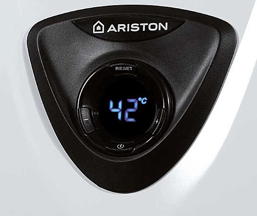 Водонагреватель проточный газовый FAST EVO ONT С 11 NG RU 21.5кВт 11л/мин, ARISTON 3632128 купить