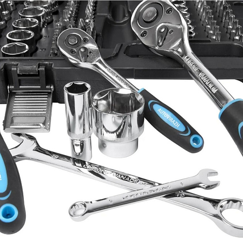 Набор инструментов AUTOVIRAZH 1/4"3/8"1/2"DR 216 предметов AUTOVIRAZH AV-212216 купить