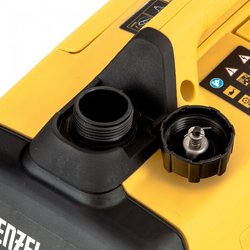 Генератор инверторный Denzel GT-2200iS 2.2кВт/1.8кВт 220В бак 4л (94702) купить